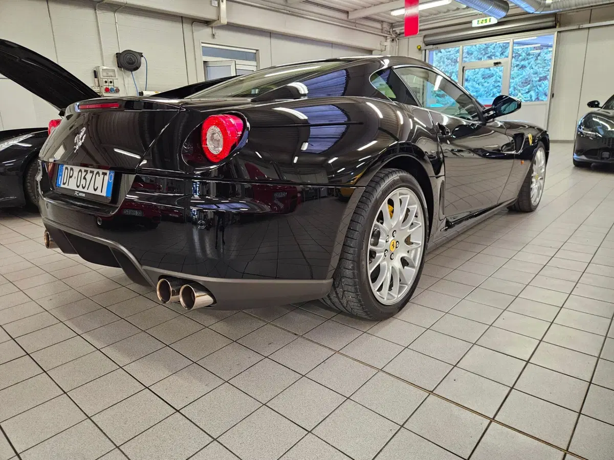 Ferrari 599 Coupé usata a Perugia (4)