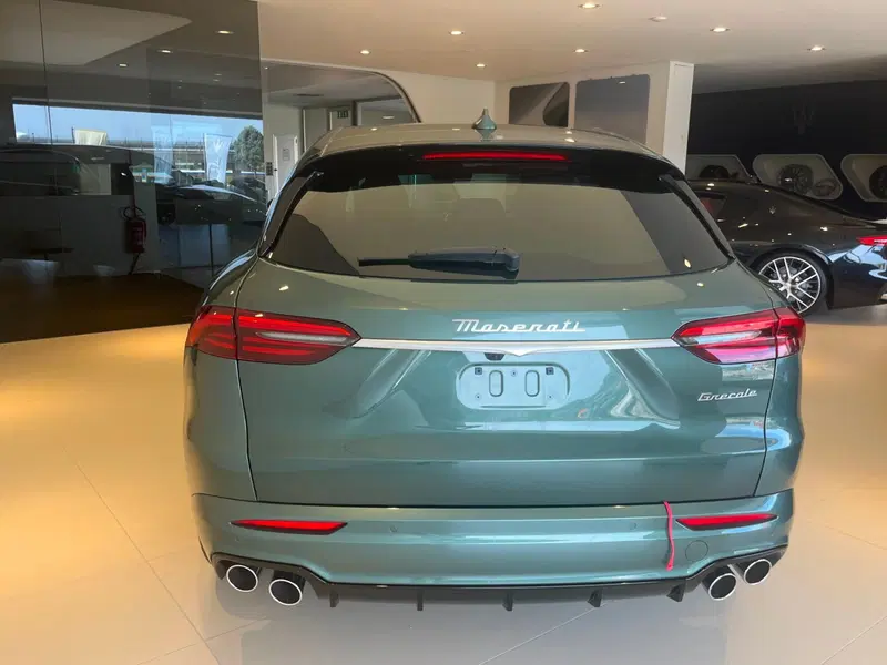 Maserati Grecale nuova a Perugia (2)