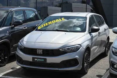 Fiat Tipo Station Wagon Tipo 1.6 Mjt S&amp;S SW City Life del 2021 usata a Pianezza