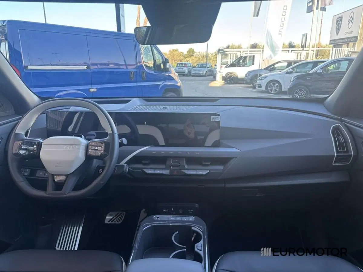 Kia EV5 nuova a Bari (13)