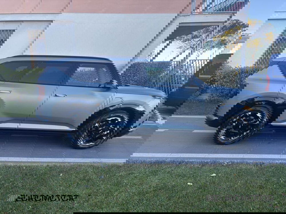 Kia EV5 nuova a Bari (4)