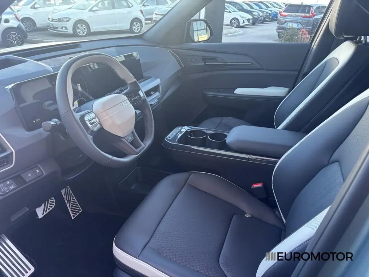 Kia EV5 nuova a Bari (9)