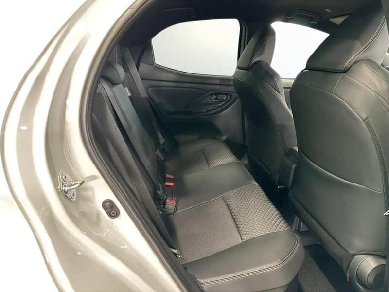 Toyota Yaris Cross nuova a Monza e Brianza (9)