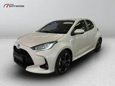 Toyota Yaris Cross 1.5h GR Sport Black Sky fwd 116cv e-cvt nuova a Monza