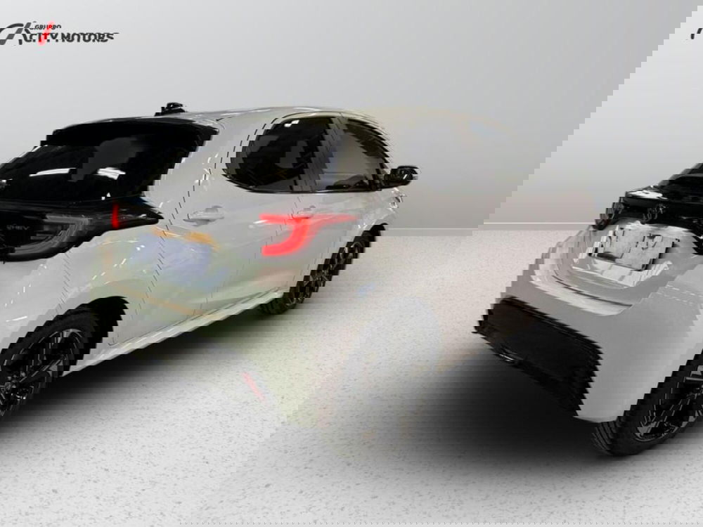 Toyota Yaris Cross nuova a Monza e Brianza (6)