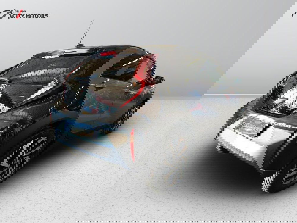Toyota Aygo X nuova a Monza e Brianza (6)