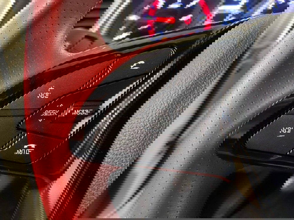 Ssangyong Tivoli usata a Torino (12)