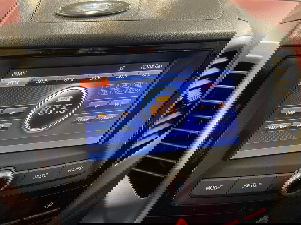 Ssangyong Tivoli usata a Torino (9)