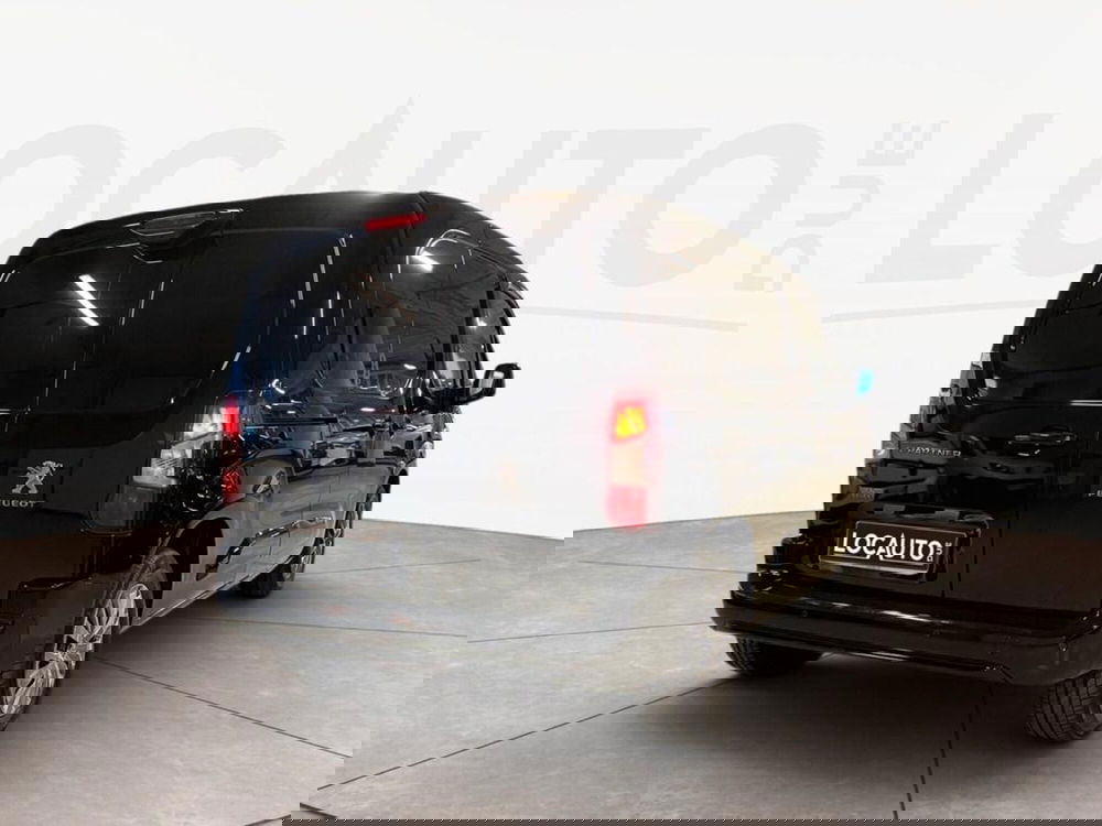 Peugeot Partner Furgone usata a Torino (4)