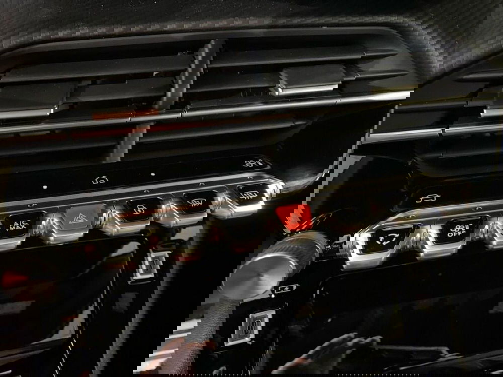 Peugeot 2008 nuova a Torino (11)