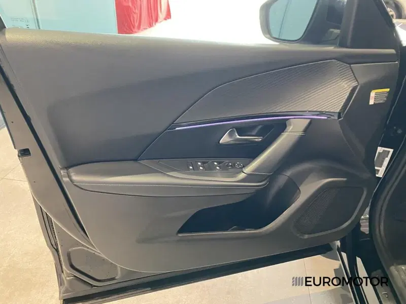 Peugeot 2008 usata a Bari (13)