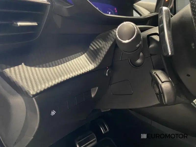 Peugeot 208 usata a Bari (13)