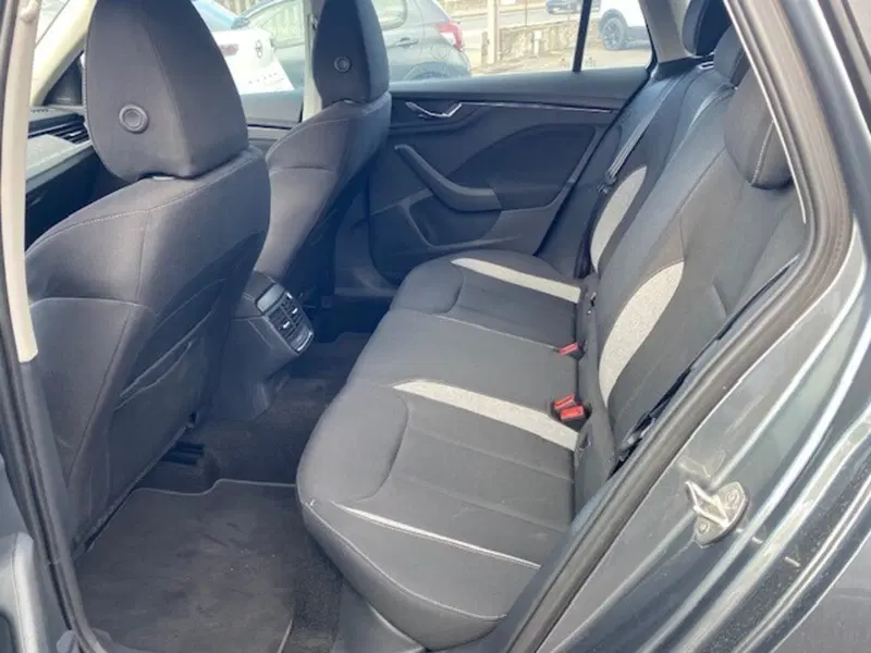 Skoda Kamiq usata a Catania (12)