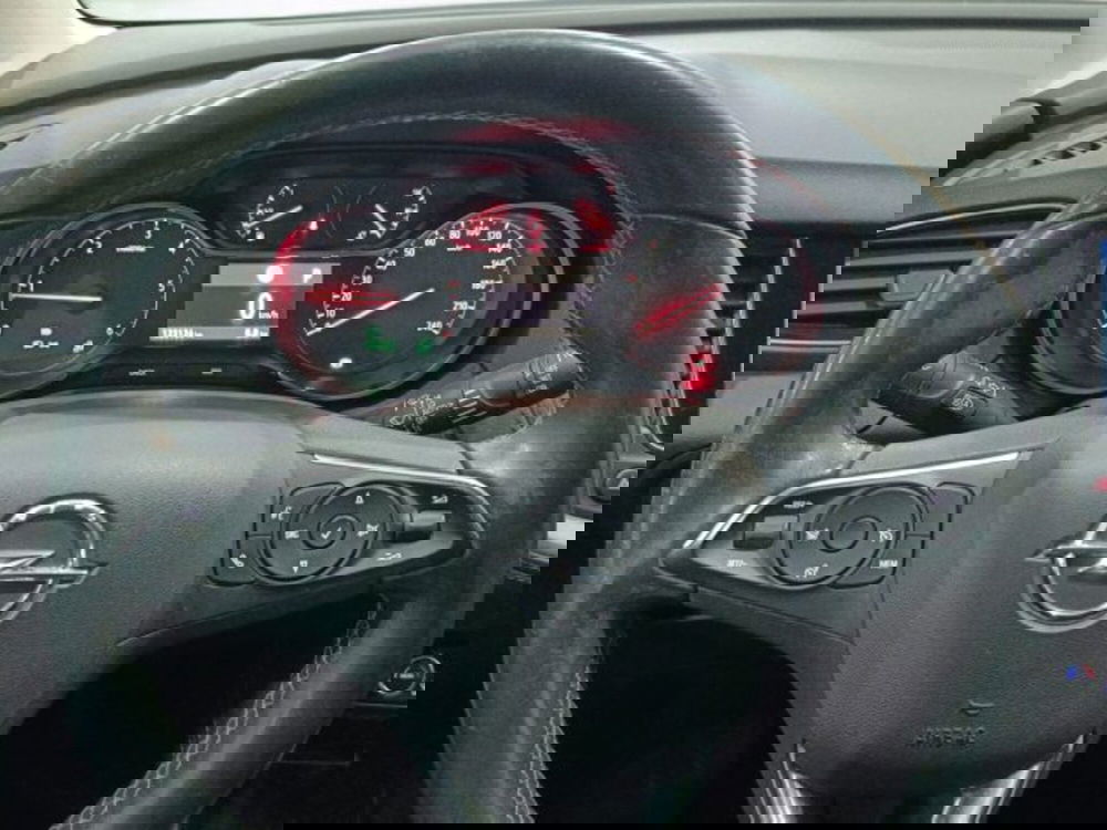 Opel Grandland X usata a Catania (18)