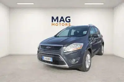Ford Kuga 2.0 TDCi 163 CV 4WD Titanium DPF del 2011 usata a Rende
