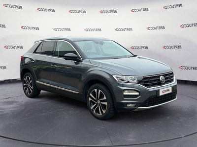 Volkswagen T-Roc 1.6 TDI SCR Style BlueMotion Technology del 2019 usata a Verona