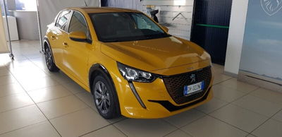 Peugeot 208 motore elettrico 136 CV 5 porte Active Pack del 2022 usata a Pordenone