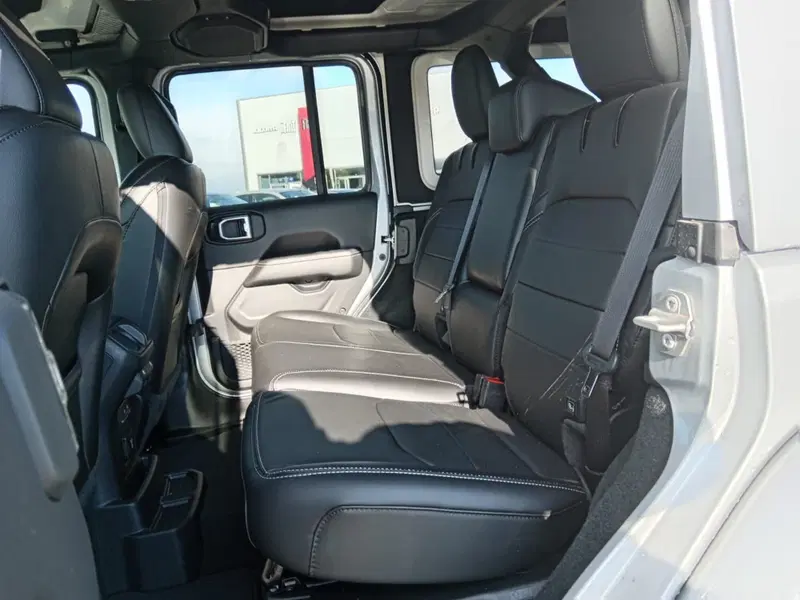 Jeep Wrangler Unlimited nuova a Alessandria (12)