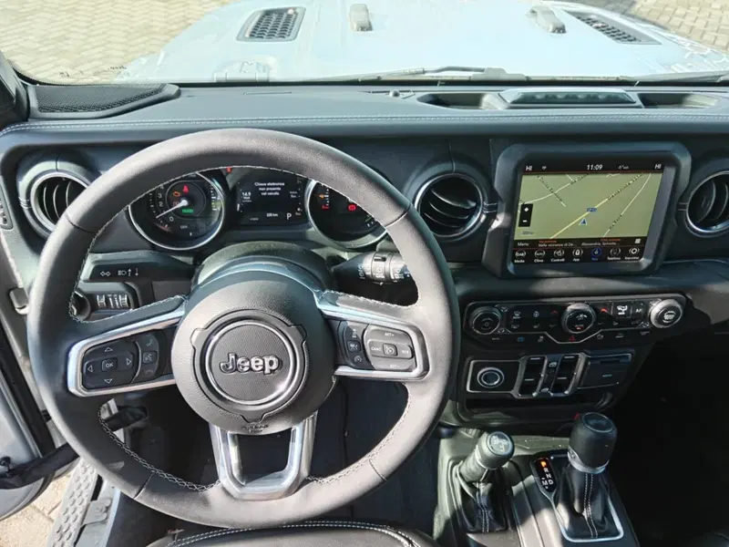 Jeep Wrangler Unlimited nuova a Alessandria (14)