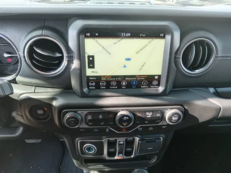 Jeep Wrangler Unlimited nuova a Alessandria (16)