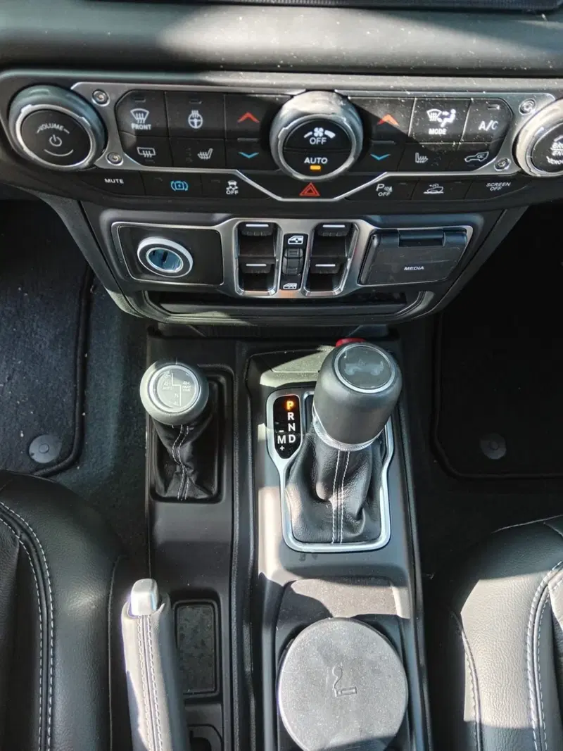 Jeep Wrangler Unlimited nuova a Alessandria (19)