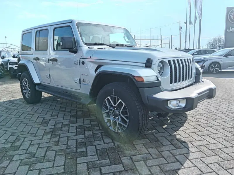 Jeep Wrangler Unlimited nuova a Alessandria (3)