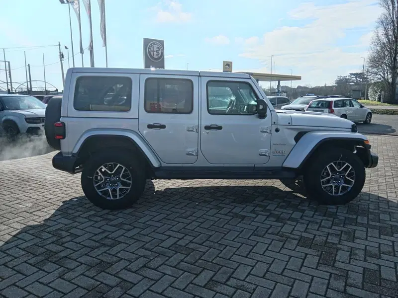 Jeep Wrangler Unlimited nuova a Alessandria (4)