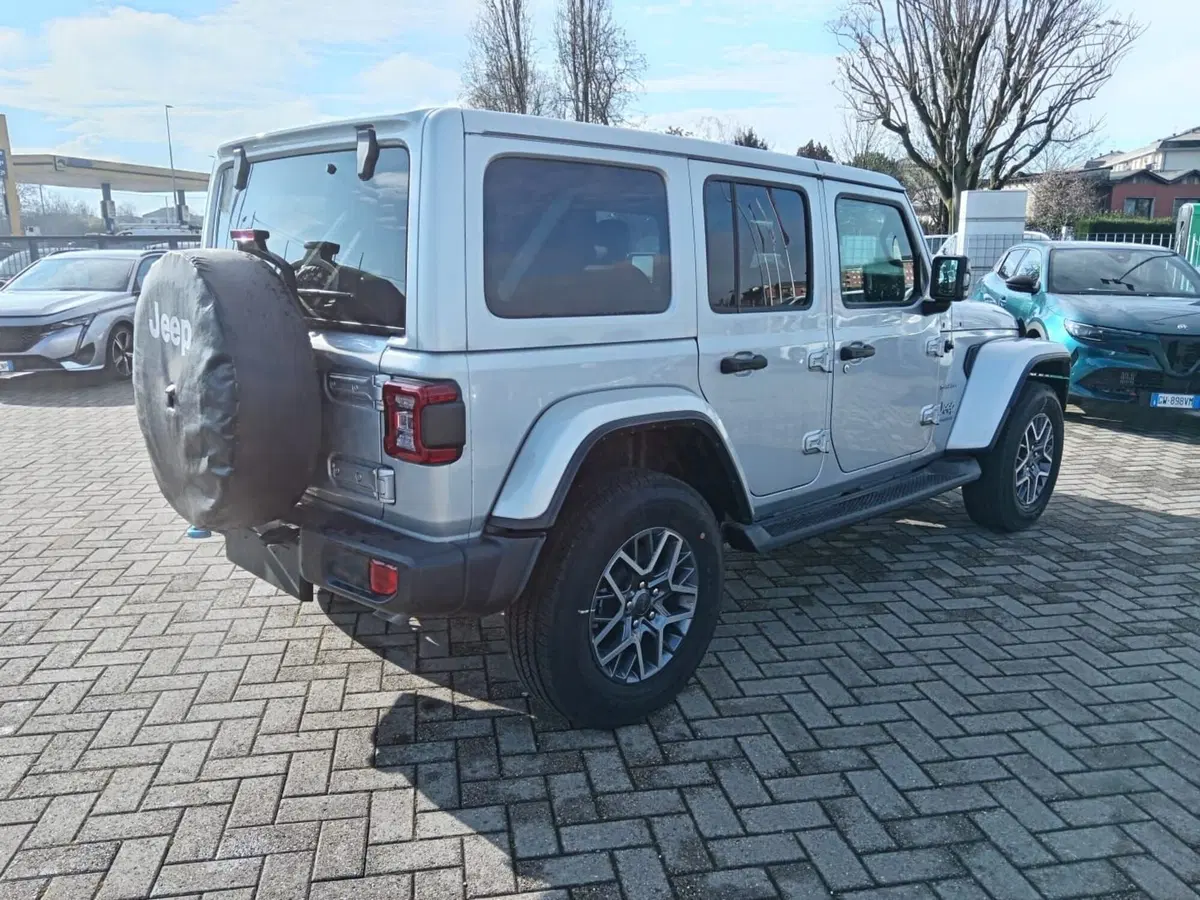 Jeep Wrangler Unlimited nuova a Alessandria (5)