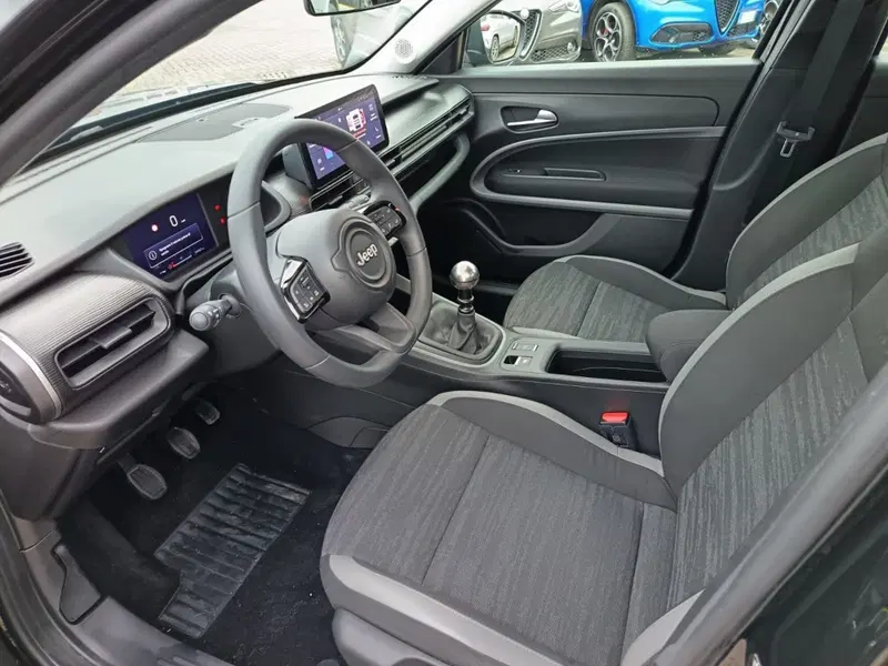 Jeep Avenger usata a Alessandria (15)