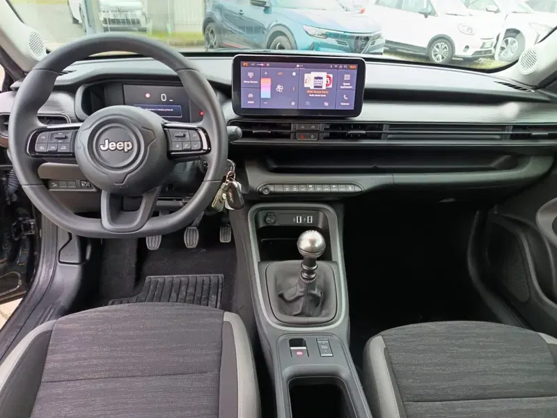 Jeep Avenger usata a Alessandria (17)