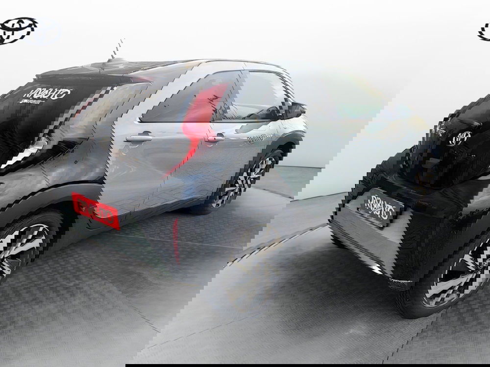 Toyota Aygo X usata a Como (11)