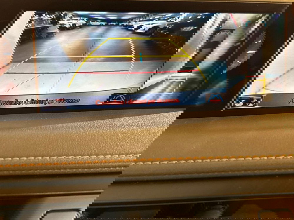 Lexus UX usata a Sondrio (12)