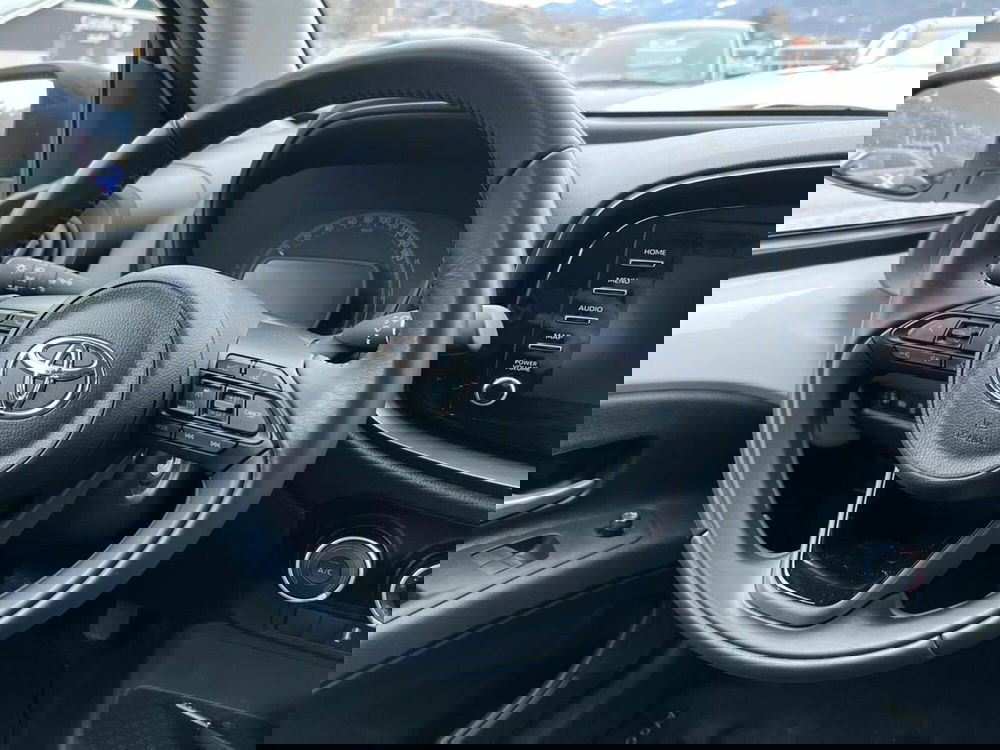 Toyota Aygo X usata a Sondrio (15)