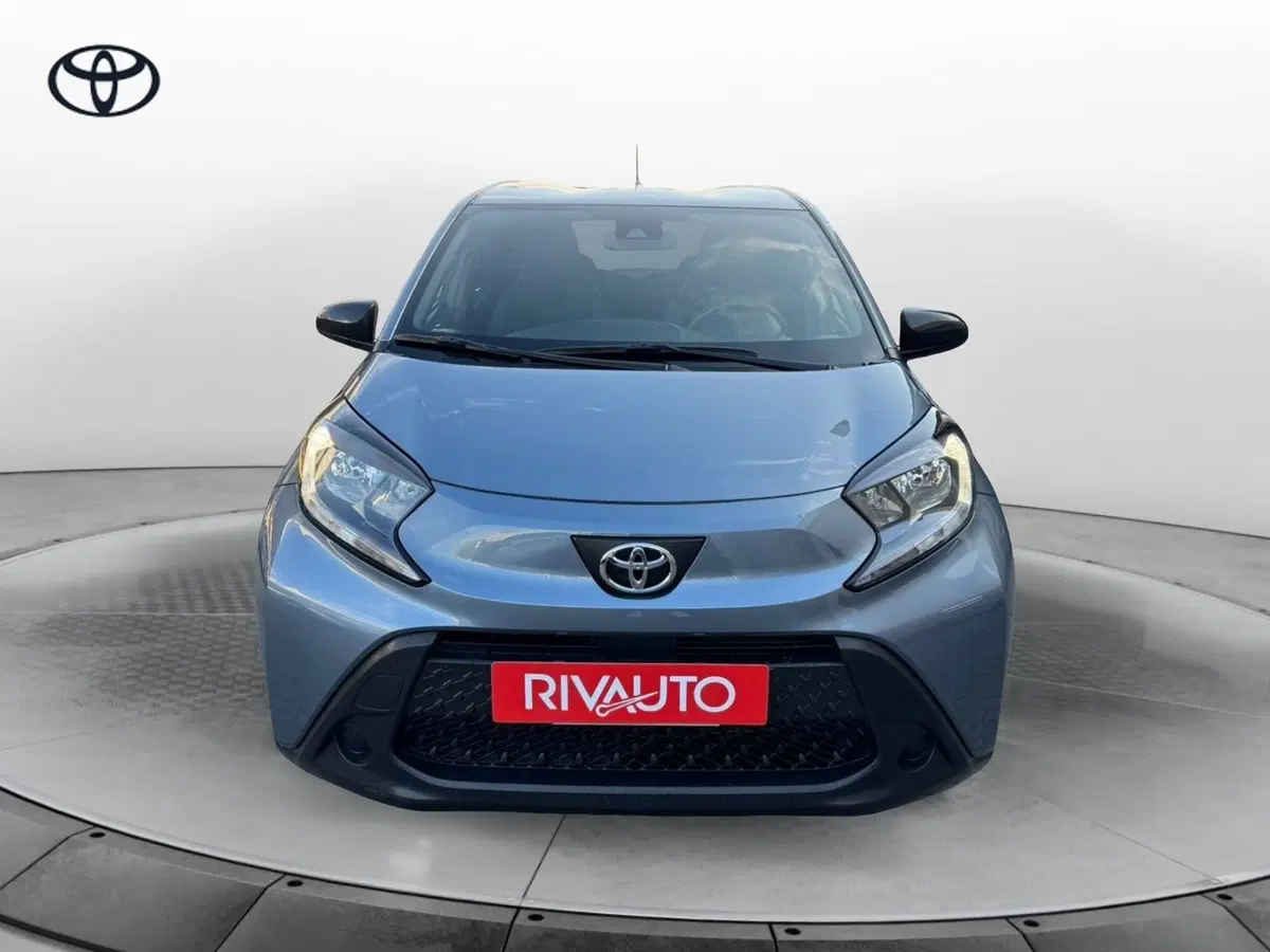 Toyota Aygo X usata a Como (5)