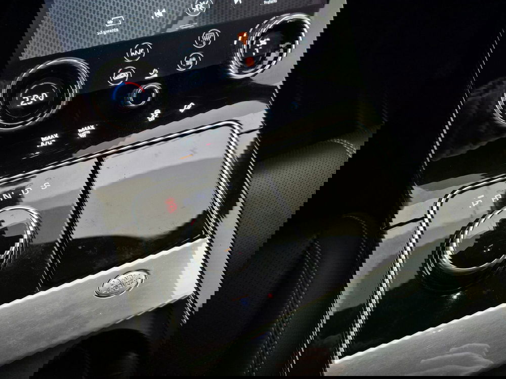 Land Rover Range Rover Velar usata a Torino (11)