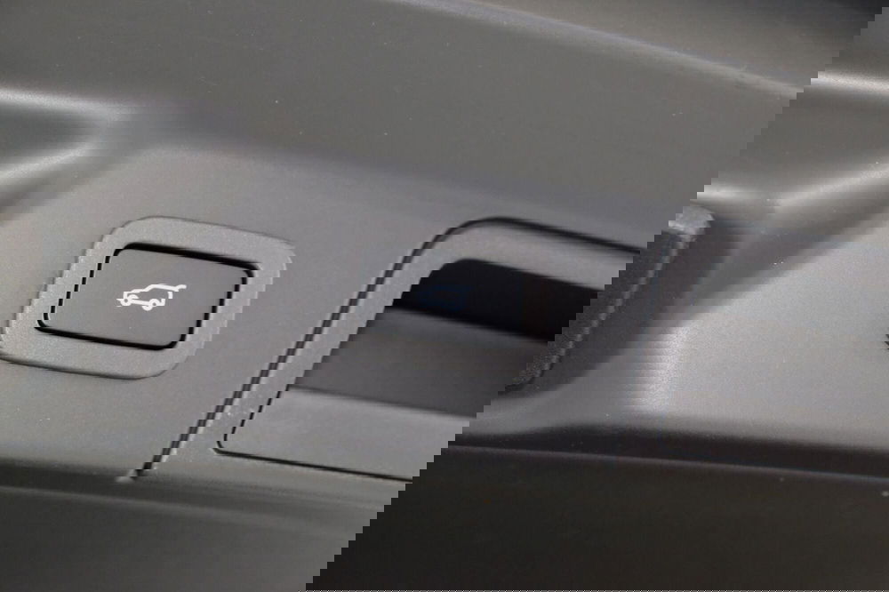 Land Rover Range Rover Velar usata a Torino (19)