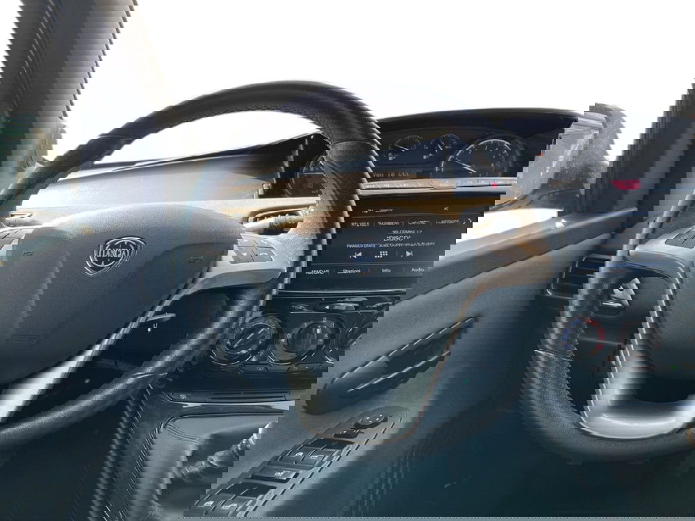 Lancia Ypsilon usata a Torino (12)