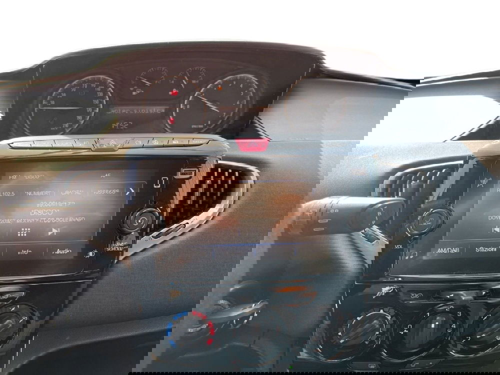 Lancia Ypsilon usata a Torino (13)