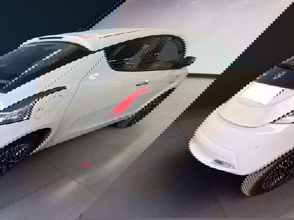 Lancia Ypsilon usata a Torino (4)