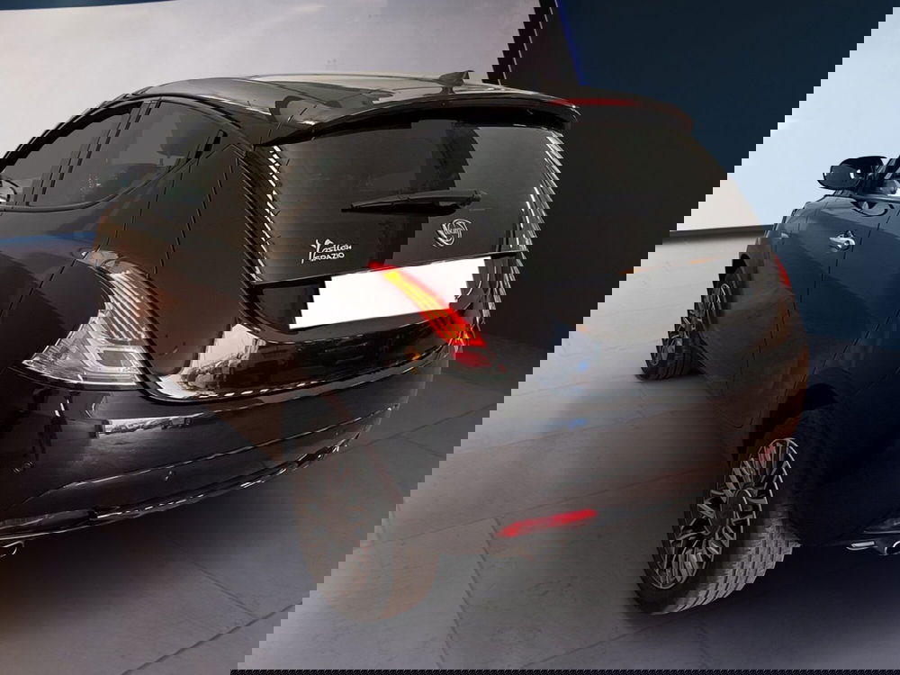 Lancia Ypsilon usata a Torino (4)