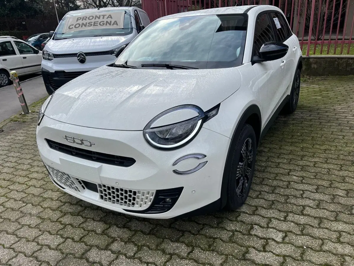 Fiat 600 nuova a Milano