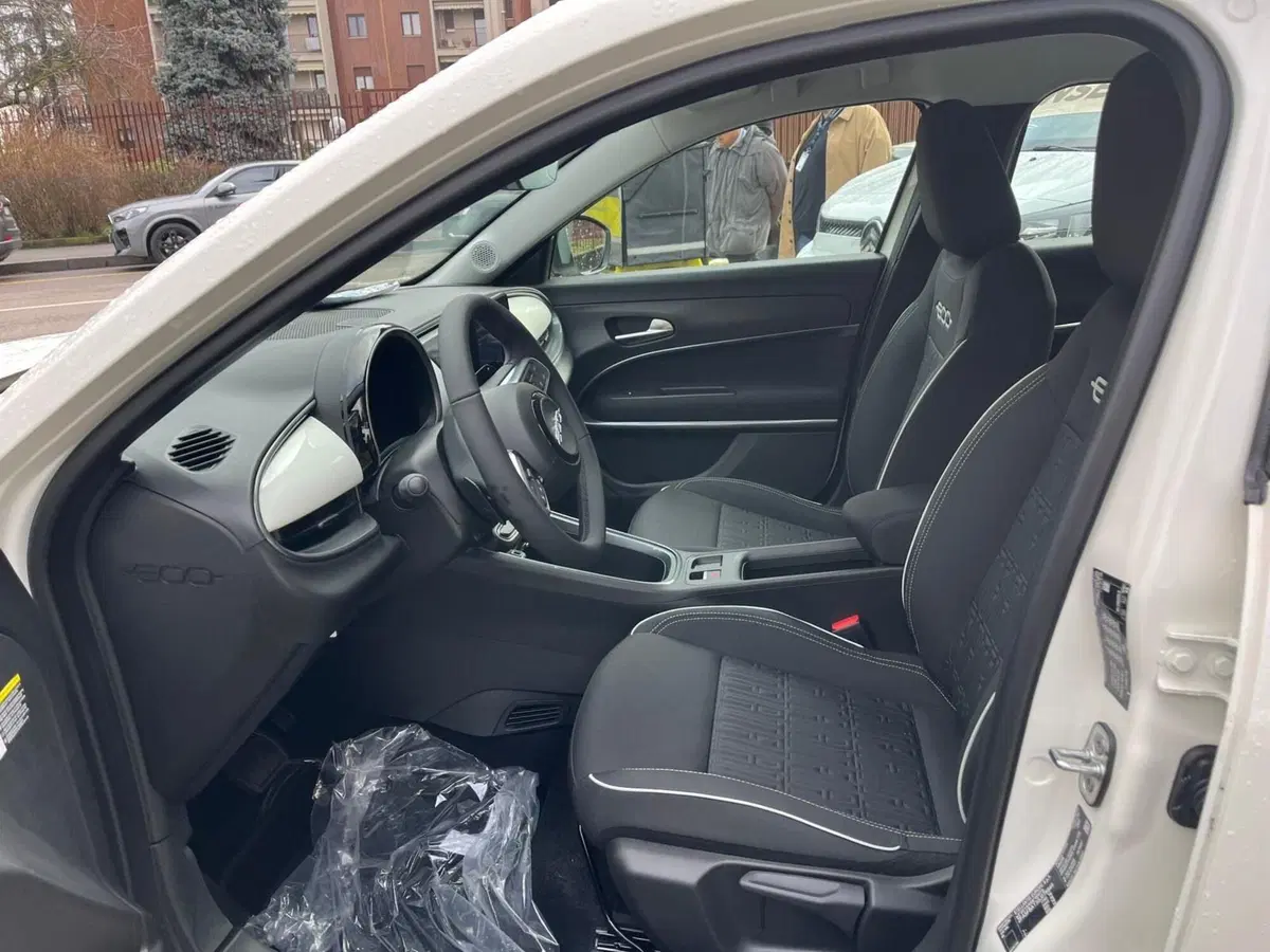 Fiat 600 nuova a Milano (13)