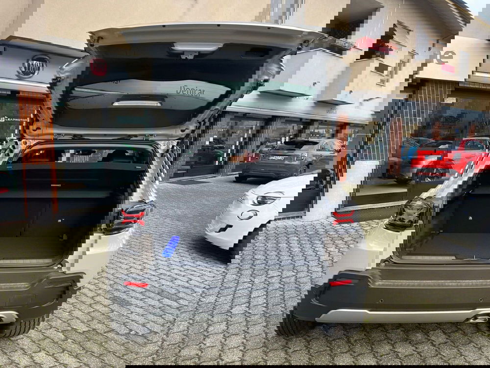 Jeep Avenger nuova a Milano (11)