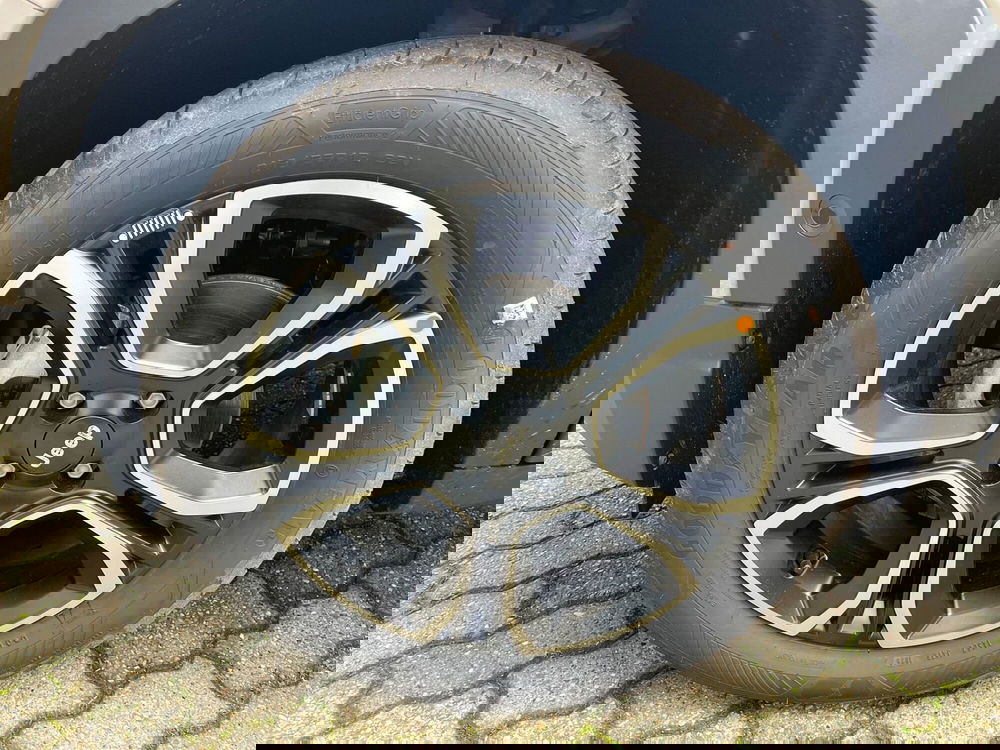 Jeep Avenger nuova a Milano (7)