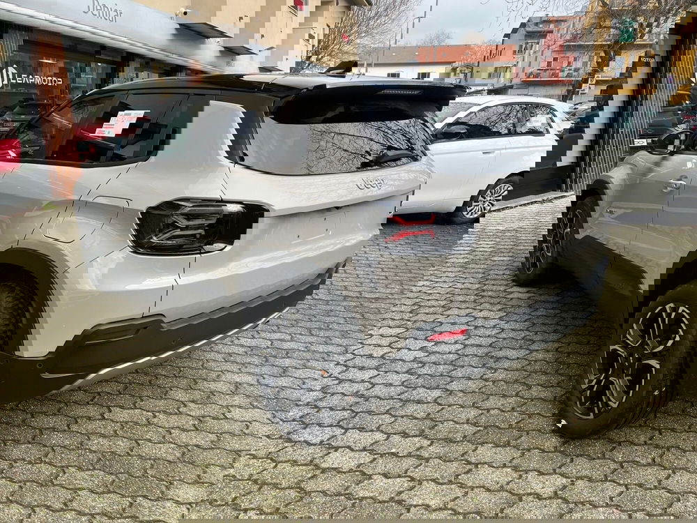 Jeep Avenger nuova a Milano (8)