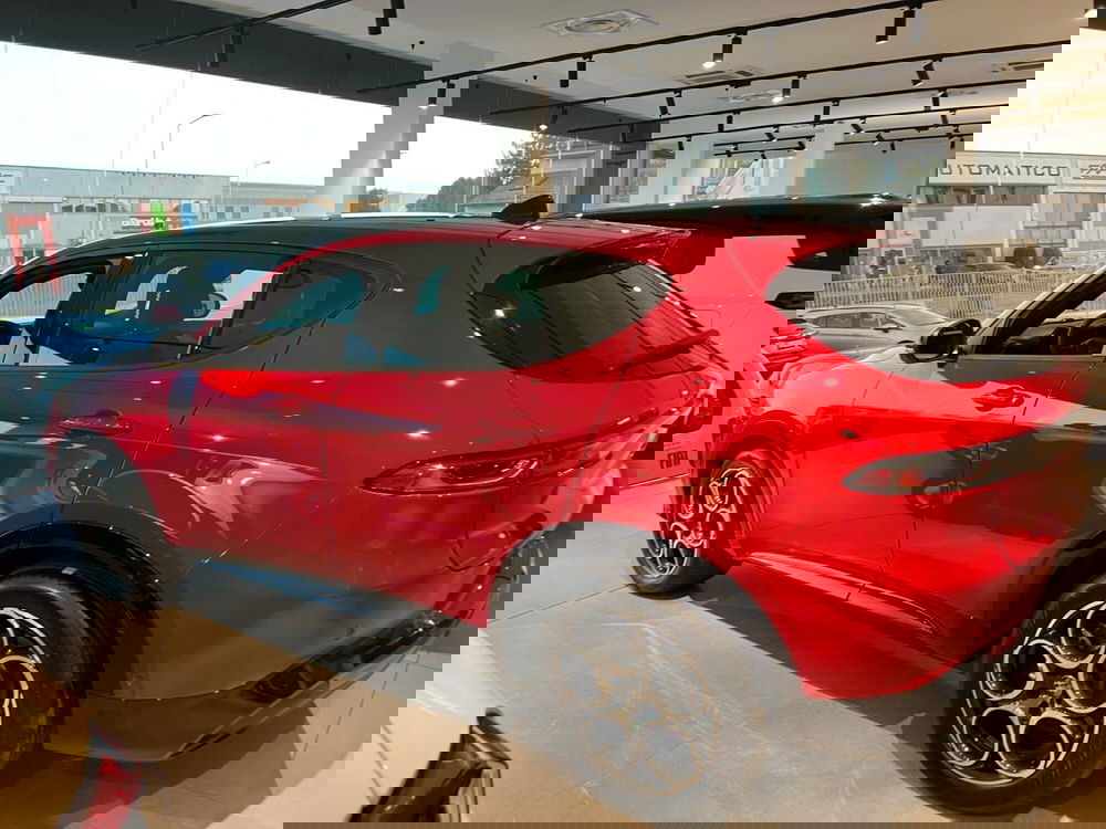 Alfa Romeo Tonale nuova a Milano (5)