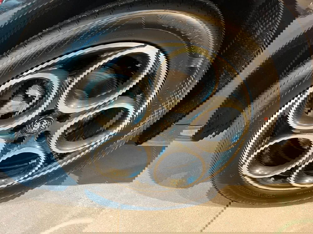 Alfa Romeo Tonale nuova a Milano (6)