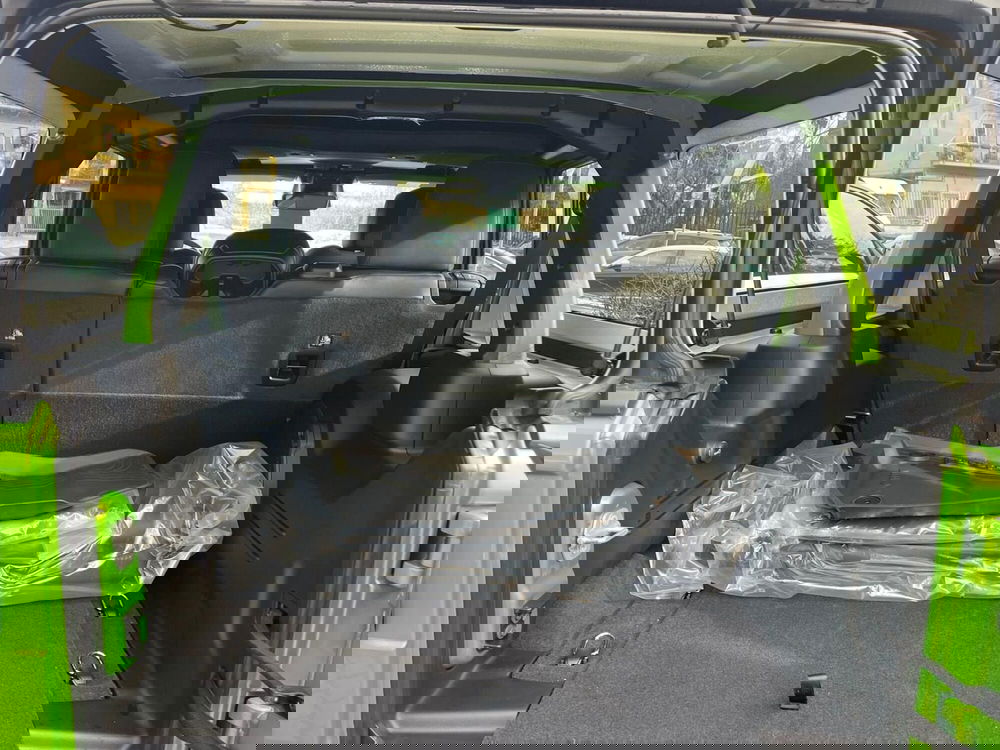 Jeep Wrangler Unlimited nuova a Milano (11)