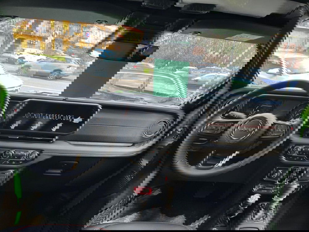 Jeep Wrangler Unlimited nuova a Milano (17)