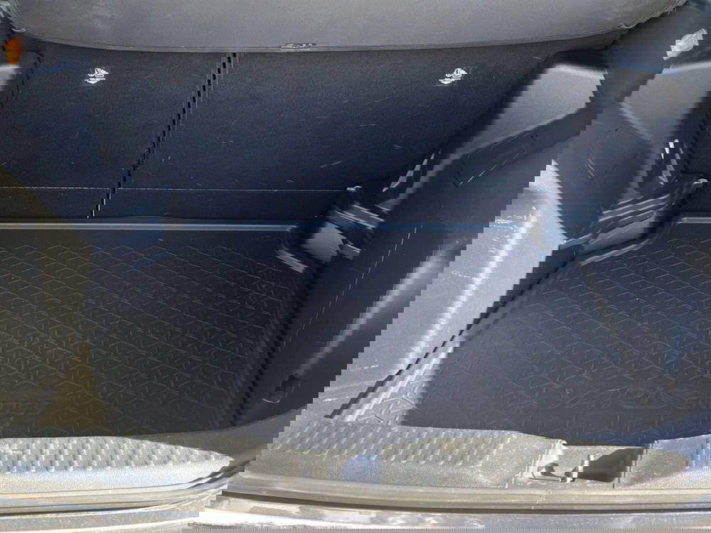 Toyota Yaris Cross usata a Ragusa (7)